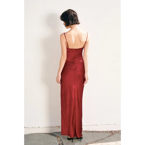 Amber – Red Cup Detail Maxi Dress